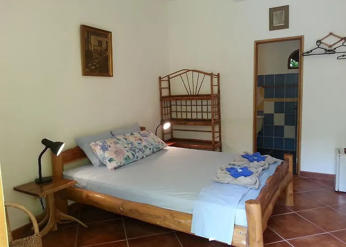 Casa Amarilla *