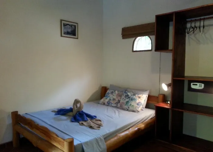 Pensión Casa Amarilla Sámara