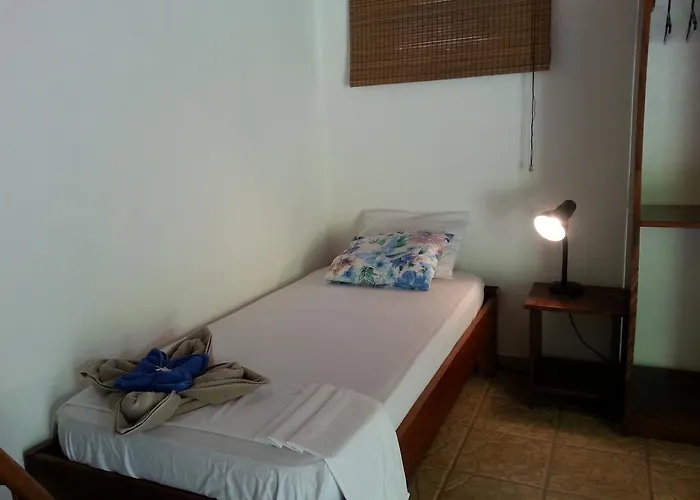 Casa Amarilla Pensión Sámara
