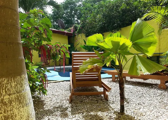 Casa Amarilla *